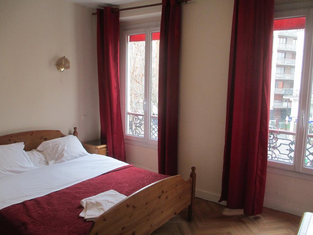 Central Hotel Paris Room photo